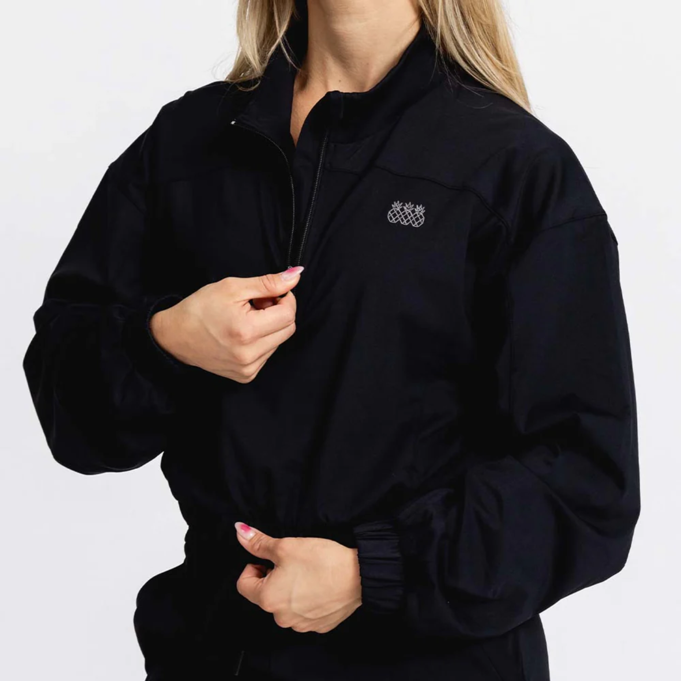 Tres Piñas | Women's Quarter Zip | Black