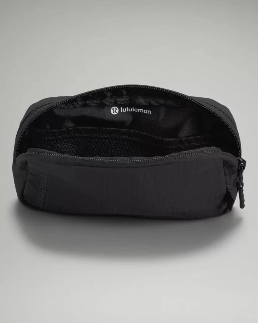 Lululemon | Mini Belt Bag | Negro