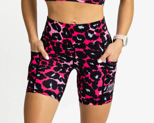 Tres Piñas | Women's OMG Shorts 6" | Hot Pink Safari