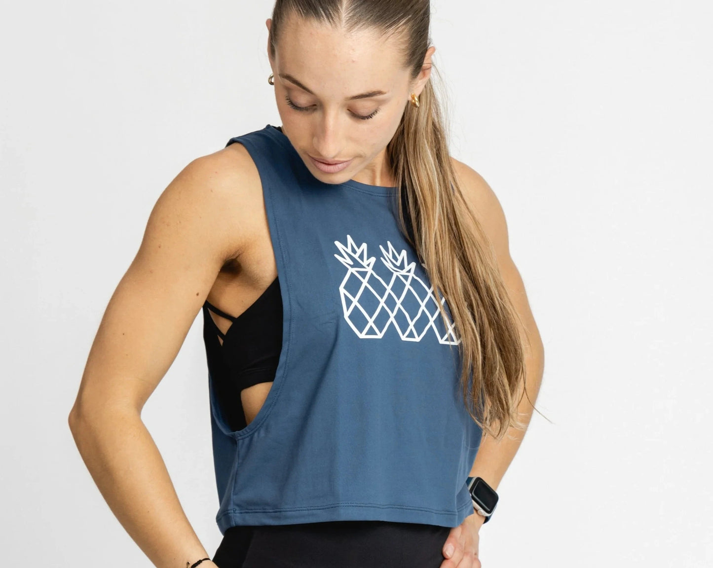 Tres Piñas | Women's Muscle Tank Crop | Azul