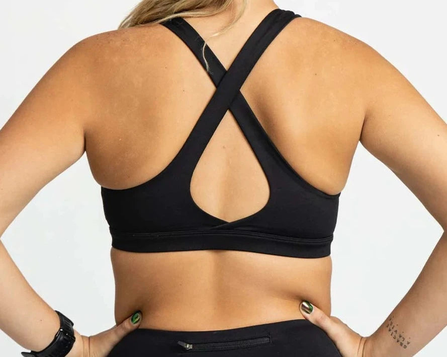 Tres Piñas | Women's Criss Cross Sports Bra | Oro negro