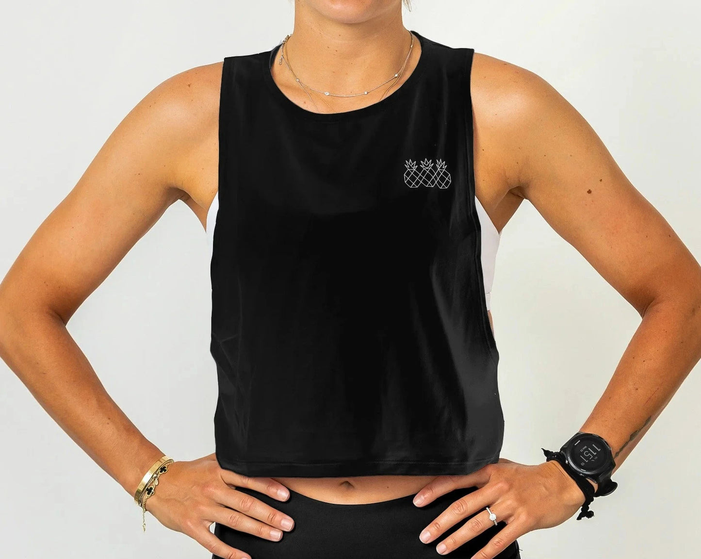 Tres Piñas | Women's Muscle Tank Crop | Black