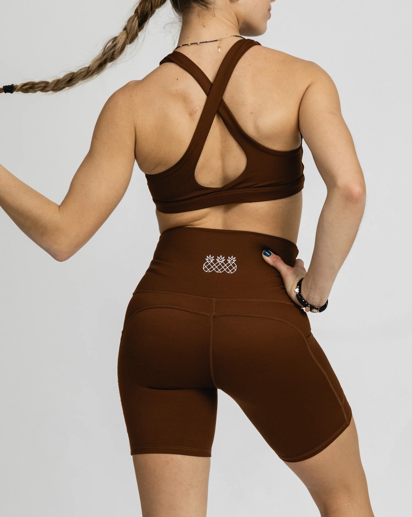 Tres Piñas | Women's OMG Shorts 6"| Bronze